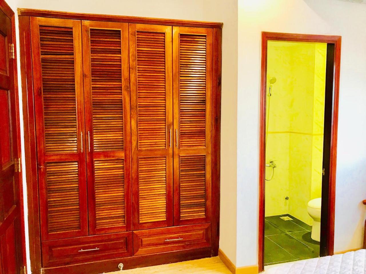 Quynh Anh Hotel Хошимин Екстериор снимка