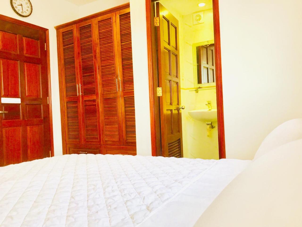 Quynh Anh Hotel Хошимин Екстериор снимка